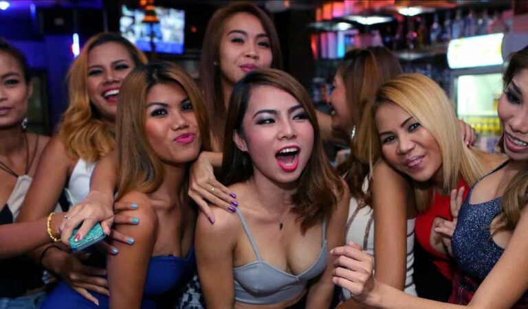 Tayland Fiyatları, Pattaya Kadınları, Gece Hayatı