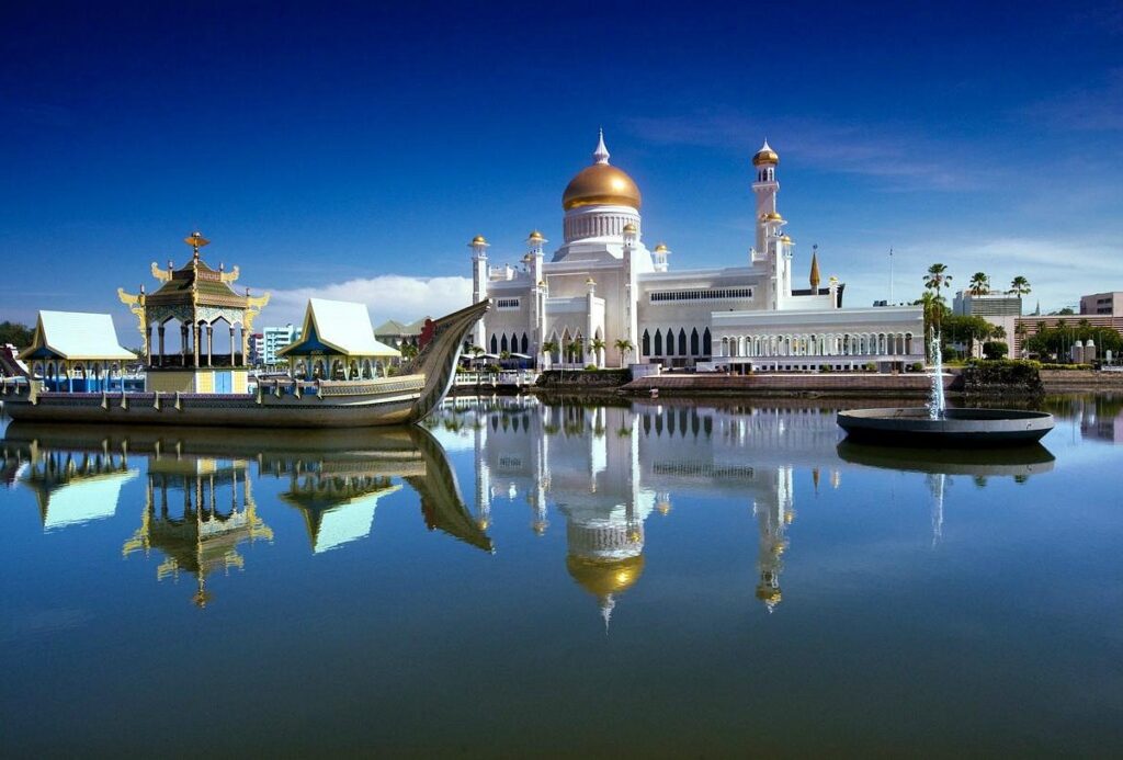 Brunei'de Mutlaka Ziyaret Edilmesi Gereken Yerler